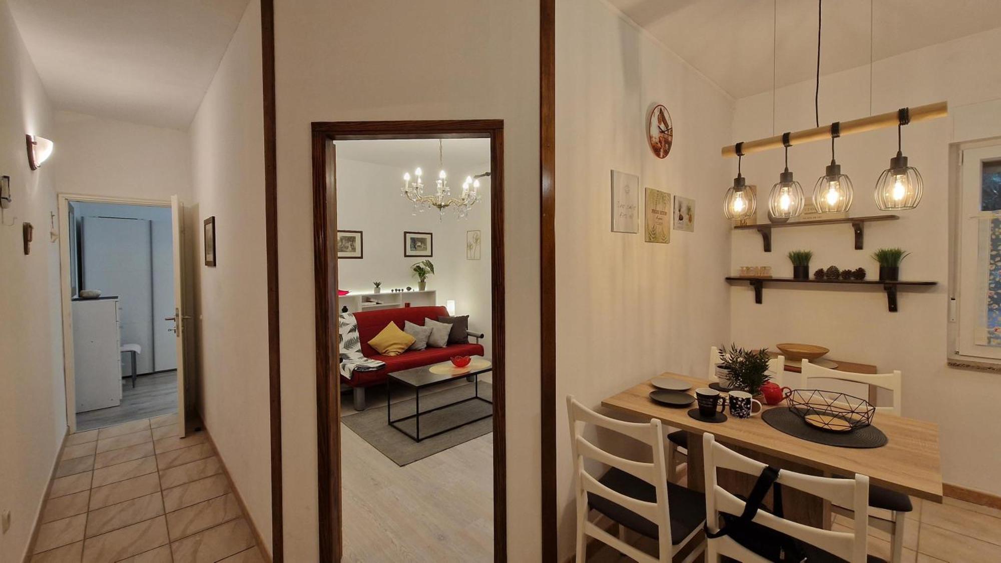Apartments Godena Ровин Екстериор снимка