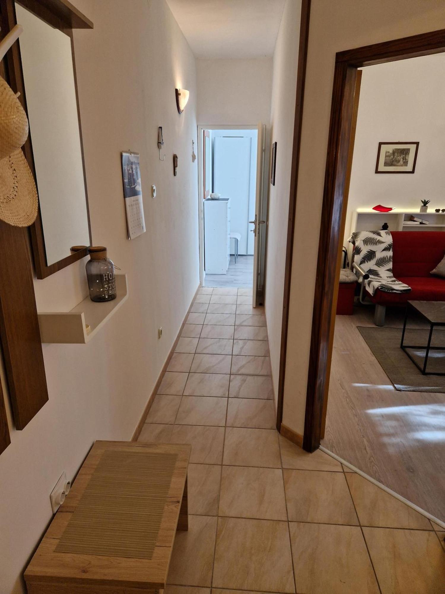 Apartments Godena Ровин Екстериор снимка